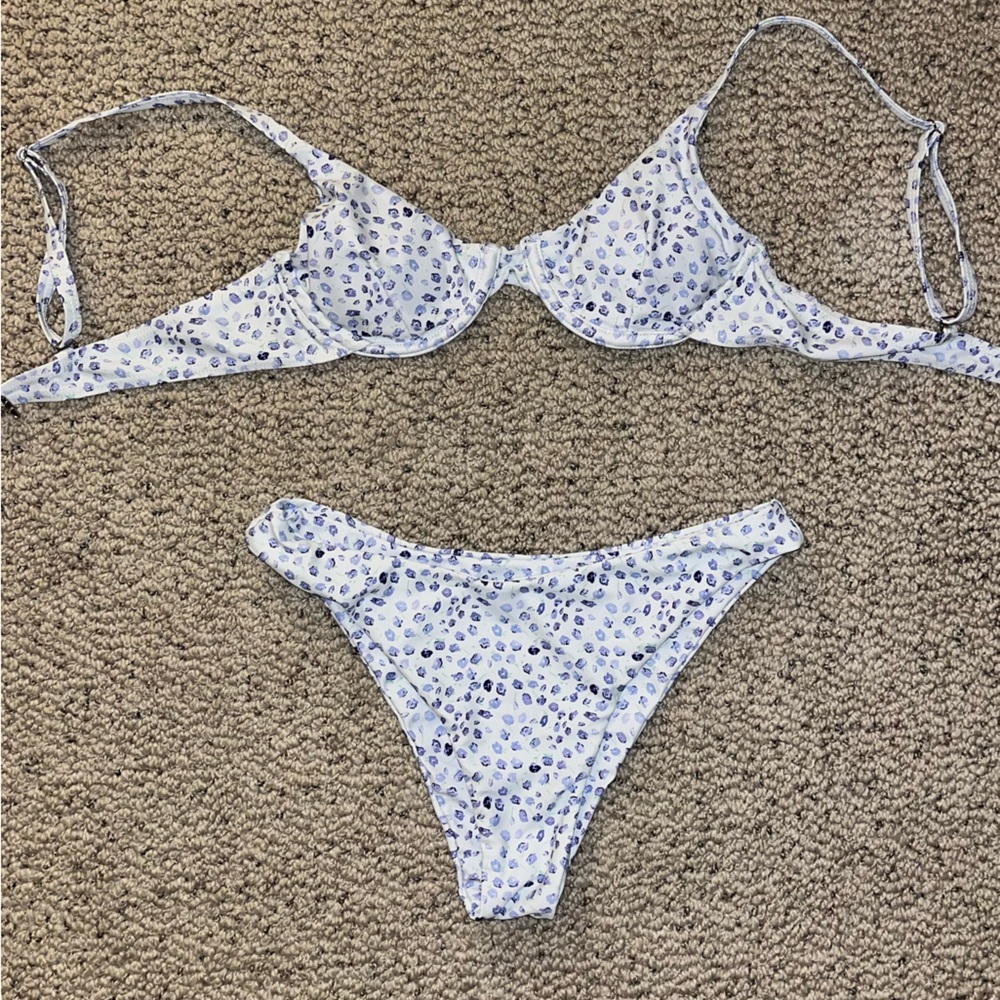 Floral 2-piece bathing suit